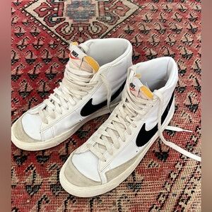 NIKE Blazers